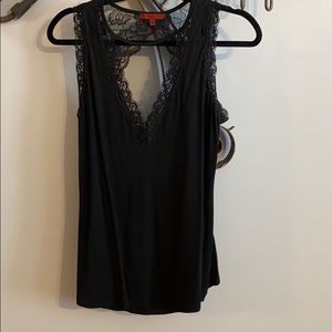 Red by BKE Lace Tank